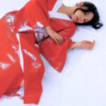 Kimono élégant avec motifs traditionnels