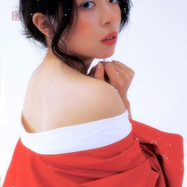 Mode japonaise féminine en rouge