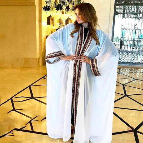 Style décontracté avec ce kimono blanc