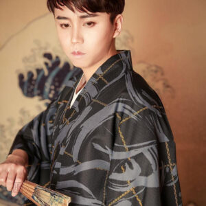 Mode masculine : kimono long noir inspiré du Japon