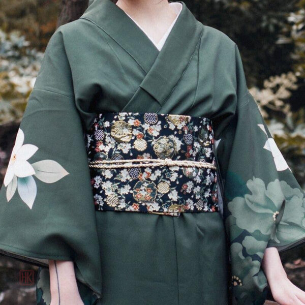 Vêtement traditionnel japonais en noir
