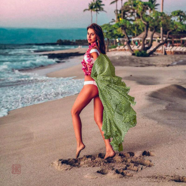 Vêtement féminin kimono long en vert, confort assuré