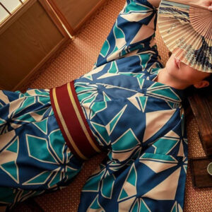 Vêtement masculin kimono à motifs modernes