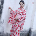 Kimono Japonais Femme avec motif traditionnel