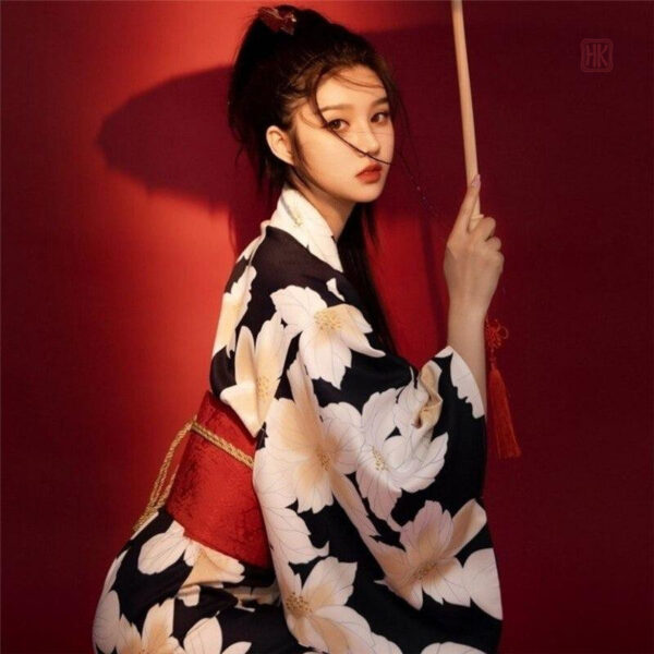 Robe Kimono avec motif floral élégant