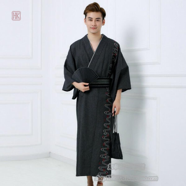 kimono-noir-homme-japonais-1 Kimono noir homme japonais élégant