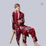 Peignoir kimono homme en rouge élégant