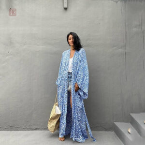 Kimono de plage élégant en bleu