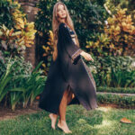 Style décontracté avec ce kimono plage noir