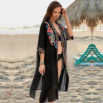 Kimono noir fluide pour une allure chic