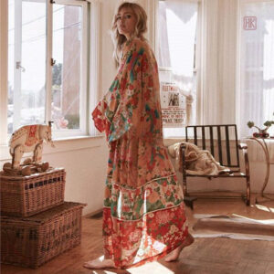 Kimono léger avec motifs floraux pour l'été