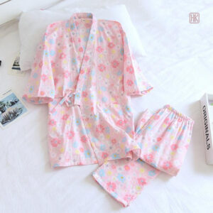 Vêtement de nuit kimono rose pour un style relaxant