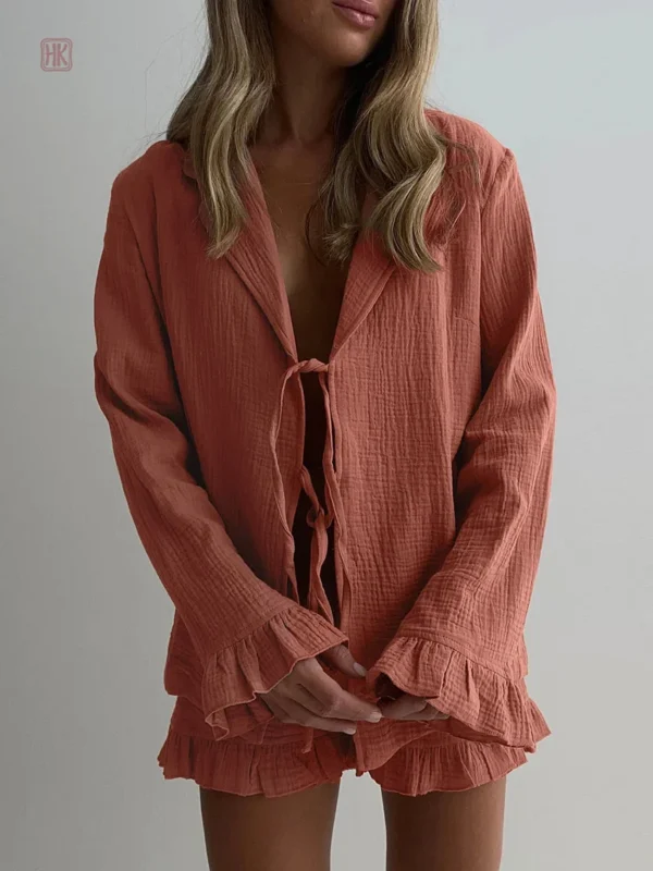 Vêtement de nuit féminin de couleur rose