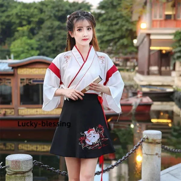 kimono-robe-samourai-1 Kimono robe samouraï élégante et stylée