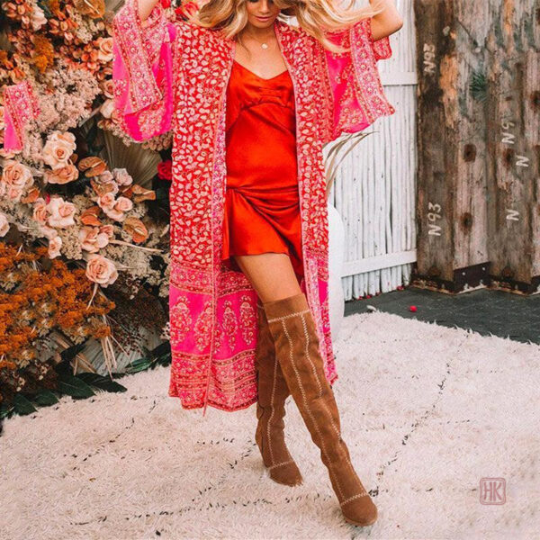 Kimono élégant en rouge, style long