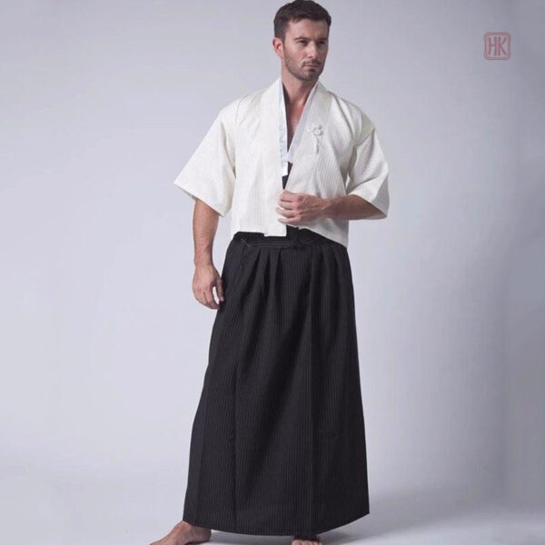Kimono élégant pour hommes, style samouraï