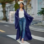 Peignoir élégant en satin bleu