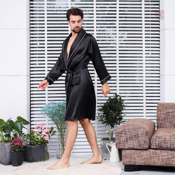 Peignoir chic en satin pour homme