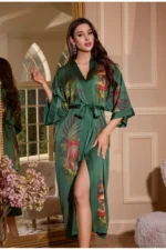Kimono Soyeux Femme Luxe en tissu léger et élégant
