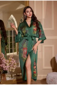 Kimono Soyeux Femme Luxe en tissu léger et élégant