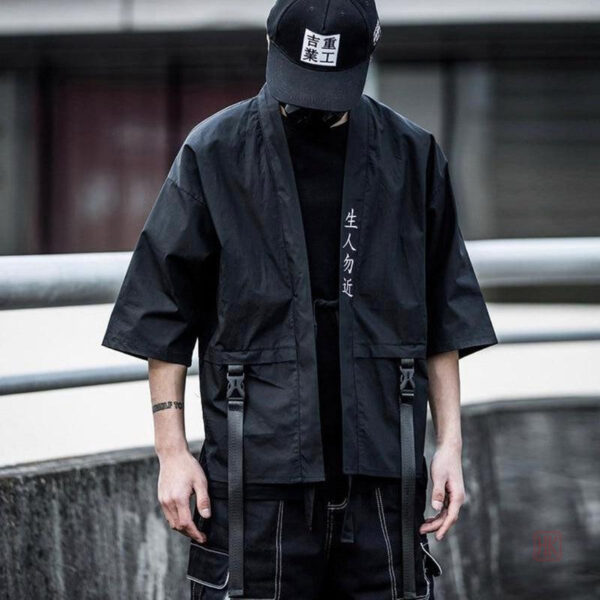 Kimono samouraï pour homme, élégance urbaine assurée
