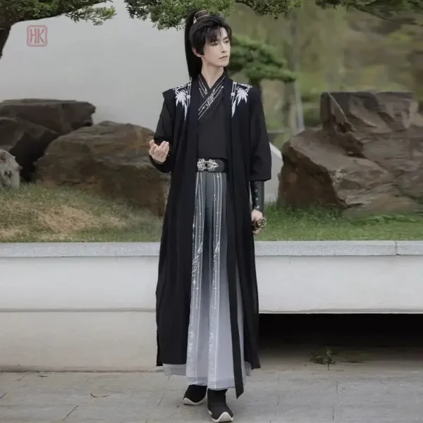 Kimono homme style samurai en tissu léger et fluide