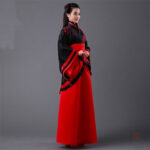 Kimono traditionnel chinois femme élégant et authentique