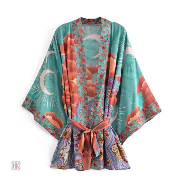 Kimono femme, pièce tendance pour toutes occasions