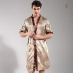 Peignoir kimono pour homme au style rétro
