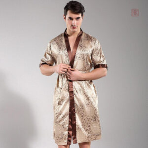 Peignoir kimono pour homme au style rétro