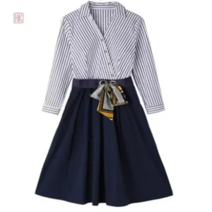 Robe kimono colorée avec motifs traditionnels