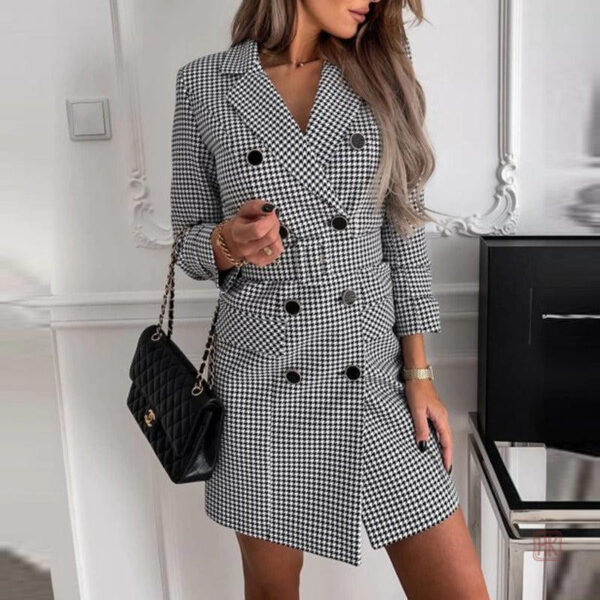 Manteau femme à carreaux, idéal pour la saison
