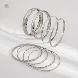 Set de bracelets tendance en acier inoxydable pour femme