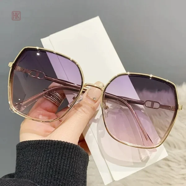 Lunettes oversize avec monture élégante pour un look chic