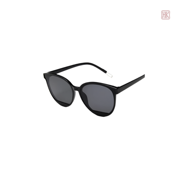 Modèle de lunettes de soleil tendance pour femmes modernes