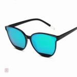 Lunettes de soleil femme avec design rétro et original