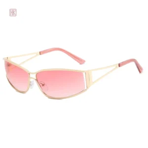Accessoires mode : lunettes de soleil stylées pour l'été