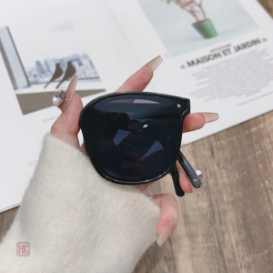 Lunettes de soleil élégantes et pratiques pour l'été