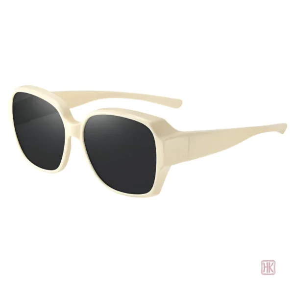 Accessoire de mode : lunettes de soleil polarisées femme
