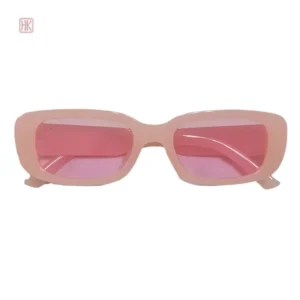 Lunettes de soleil femme avec design rectangulaire et couleurs vives