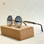 Accessoire tendance pour un look rétro chic
