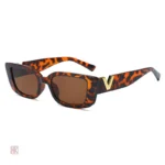 Lunettes de soleil féminines au design moderne