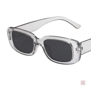 Accessoire mode : lunettes de soleil claires et stylées