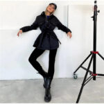 Veste courte noire pour un look féminin stylé