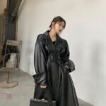 Manteau kimono noir en cuir pour femme