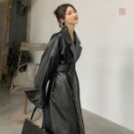 Veste en cuir noir avec coupe kimono