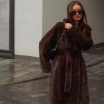 Veste femme style kimono en fausse fourrure