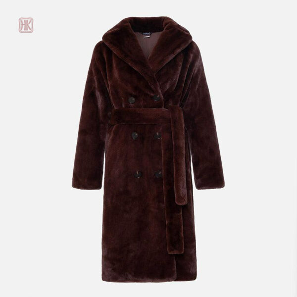 Vêtement femme tendance en fausse fourrure marron
