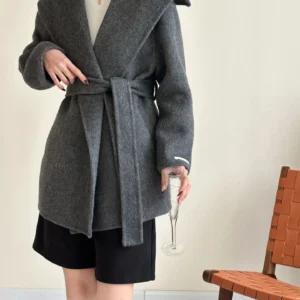 Manteau Kimono élégant avec grand col