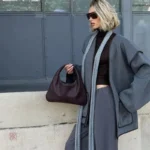 Kimono gris oversize, parfait pour les saisons fraîches